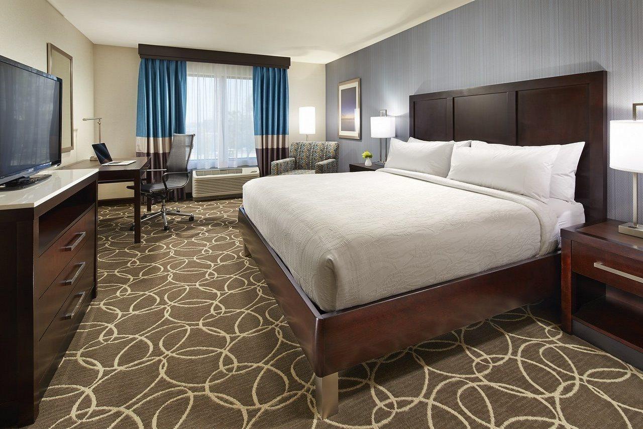 Hilton Garden Inn Kansas City Airport Mo Exterior photo