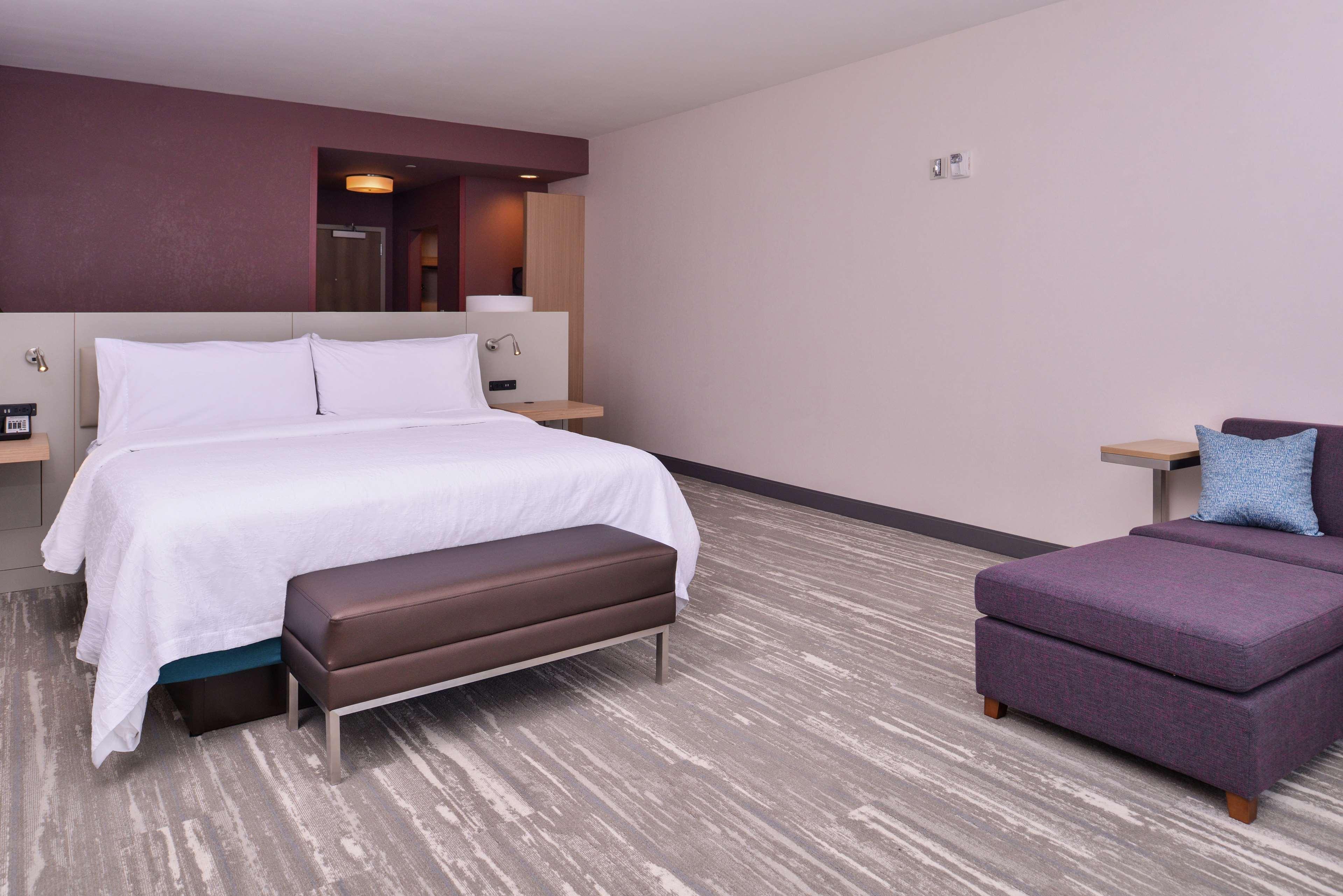 Hilton Garden Inn Kansas City Airport Mo Exterior photo