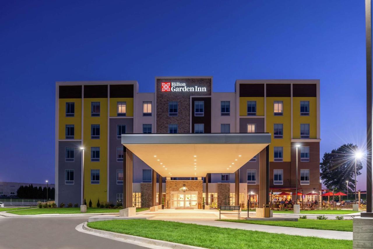 Hilton Garden Inn Kansas City Airport Mo Exterior photo
